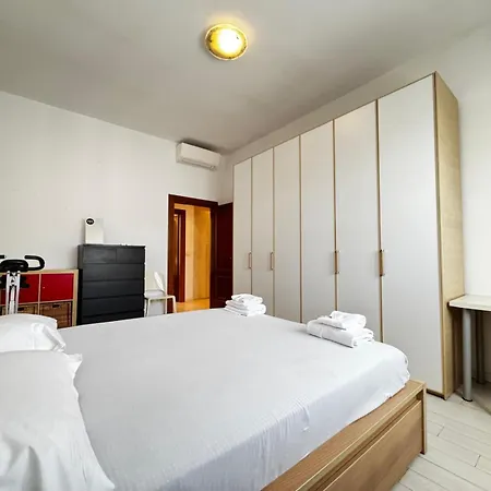 Apartment Kibilu - Bilocale Citta Studi, San Raffaele, Linate Milan